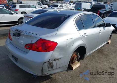 2011 Infiniti G37 Journey z USA, uszkodzony, nr VIN JN1CV6AP7BM504525